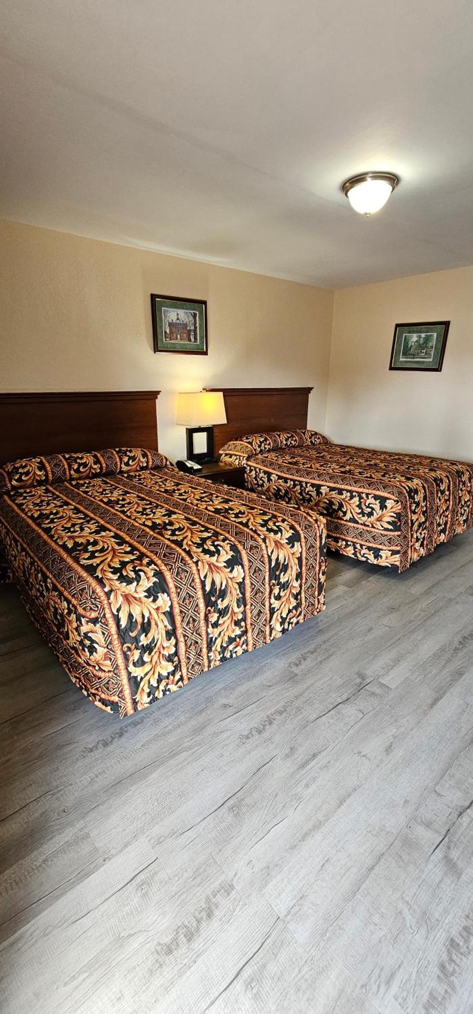 Mount Laurel Motel เฮเซิลตัน ภายนอก รูปภาพ