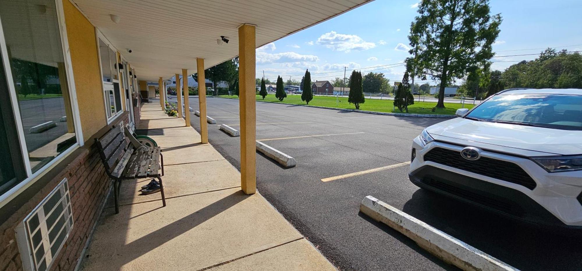 Mount Laurel Motel เฮเซิลตัน ภายนอก รูปภาพ
